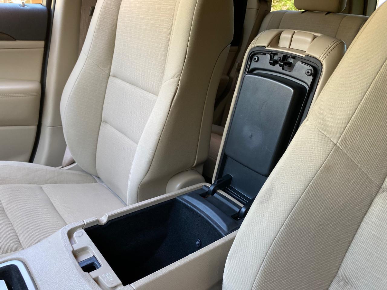 Jeep Grand Cherokee RWD 4dr Laredo 2016