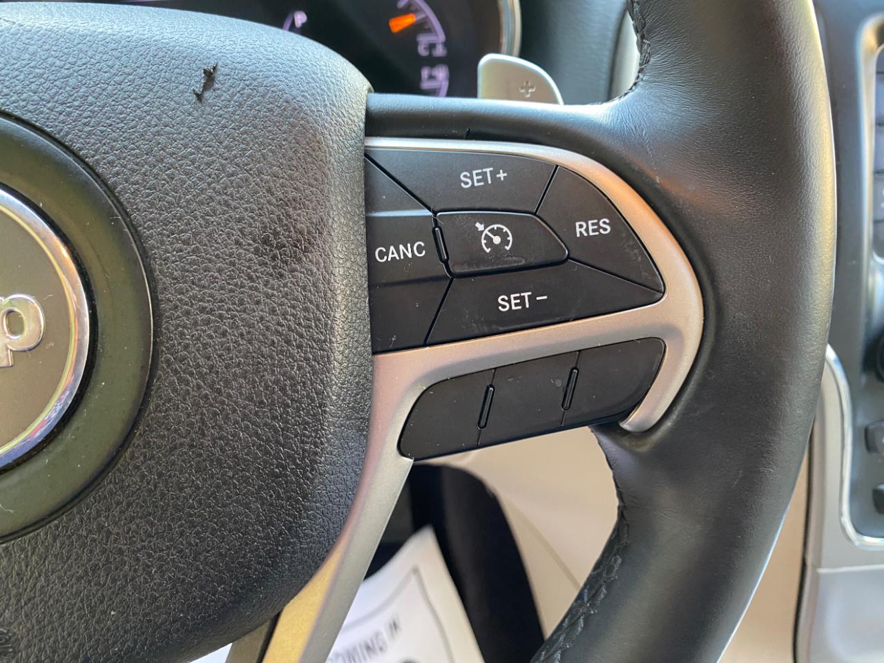 Jeep Grand Cherokee RWD 4dr Laredo 2016