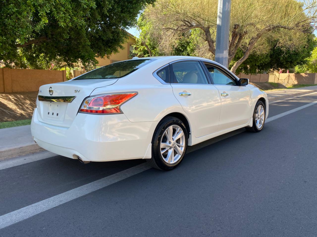 Nissan Altima 4dr Sdn I4 2.5 SV 2015