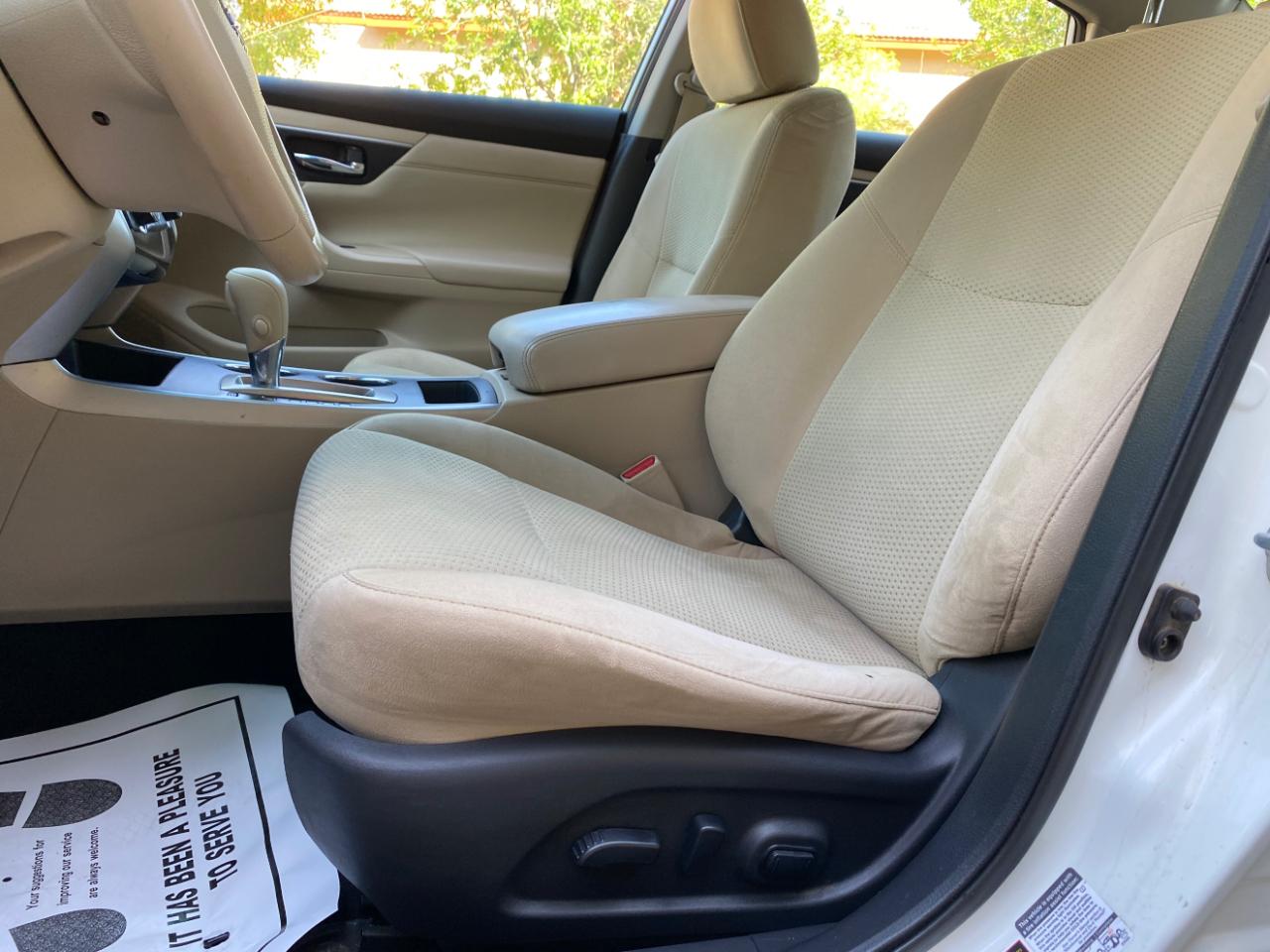 Nissan Altima 4dr Sdn I4 2.5 SV 2015