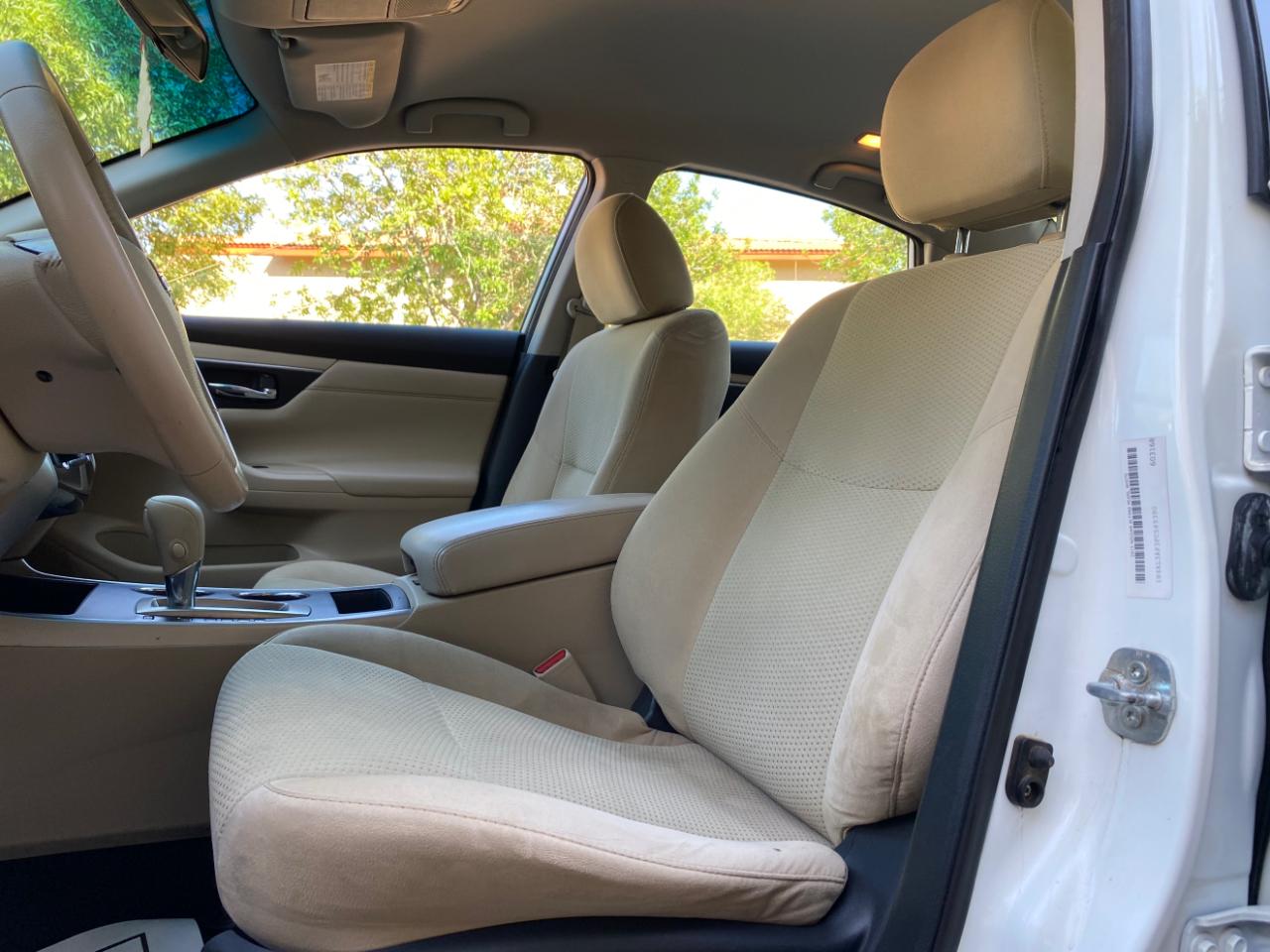 Nissan Altima 4dr Sdn I4 2.5 SV 2015