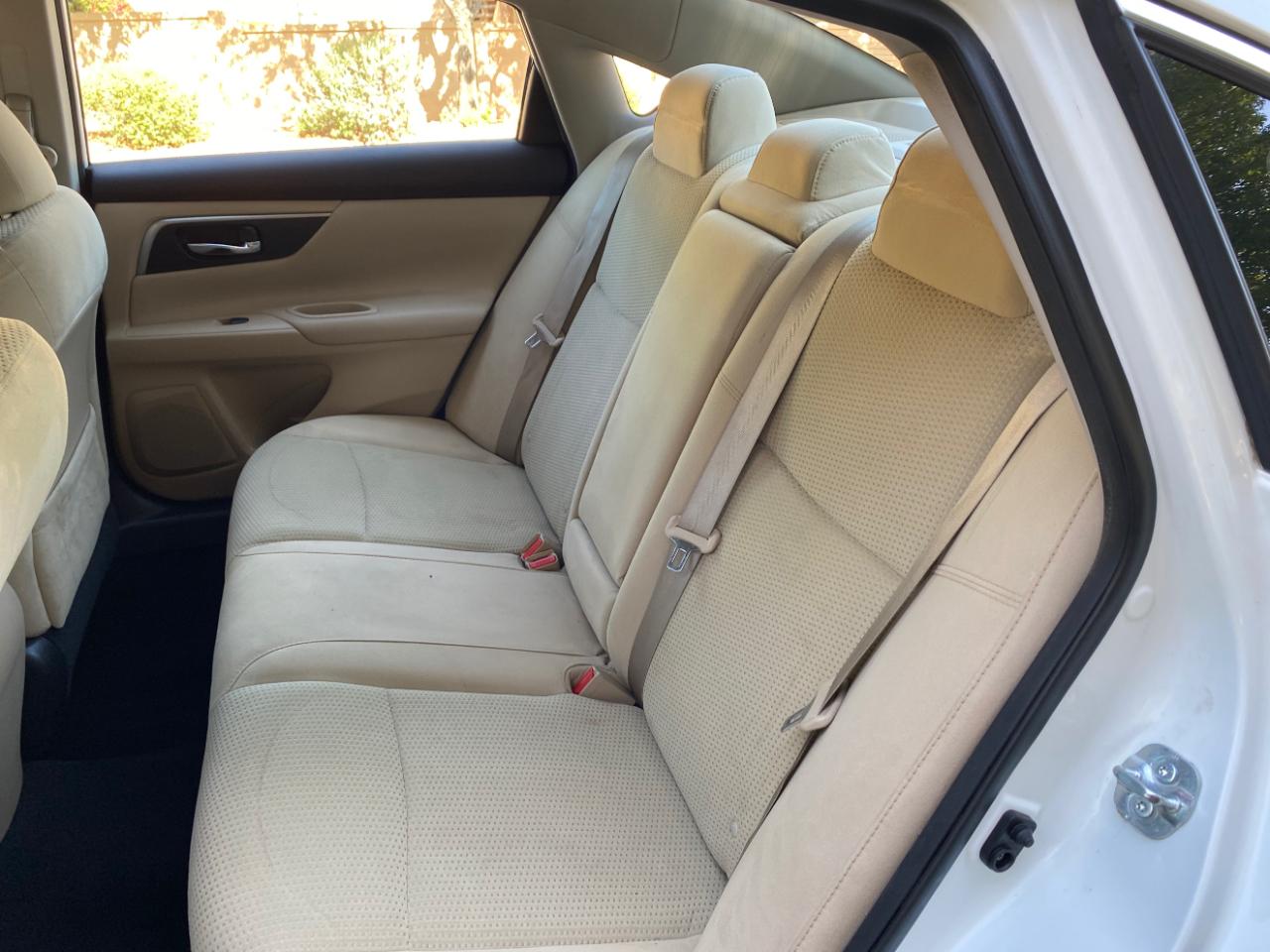 Nissan Altima 4dr Sdn I4 2.5 SV 2015