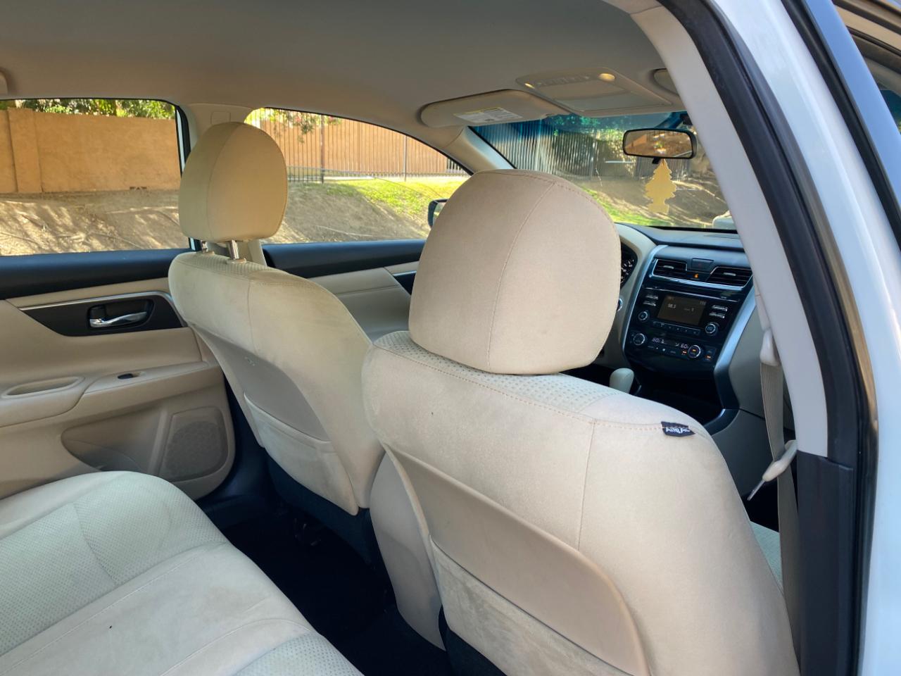 Nissan Altima 4dr Sdn I4 2.5 SV 2015