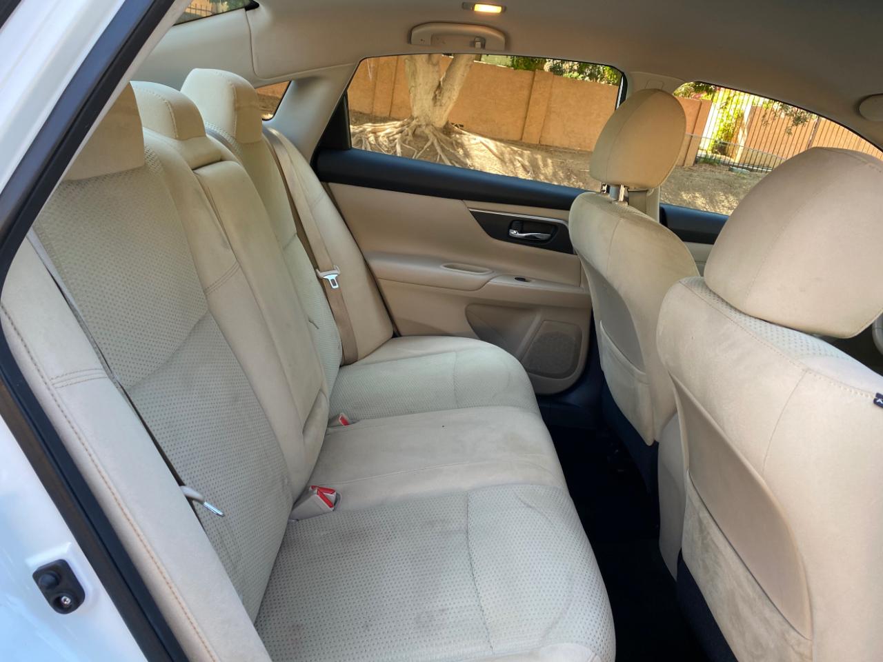 Nissan Altima 4dr Sdn I4 2.5 SV 2015