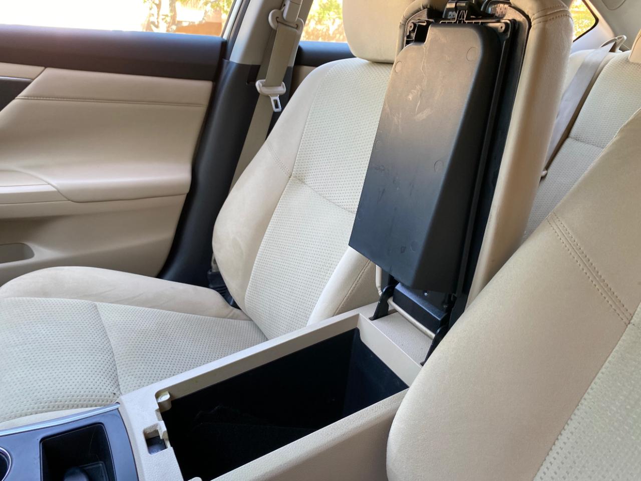 Nissan Altima 4dr Sdn I4 2.5 SV 2015