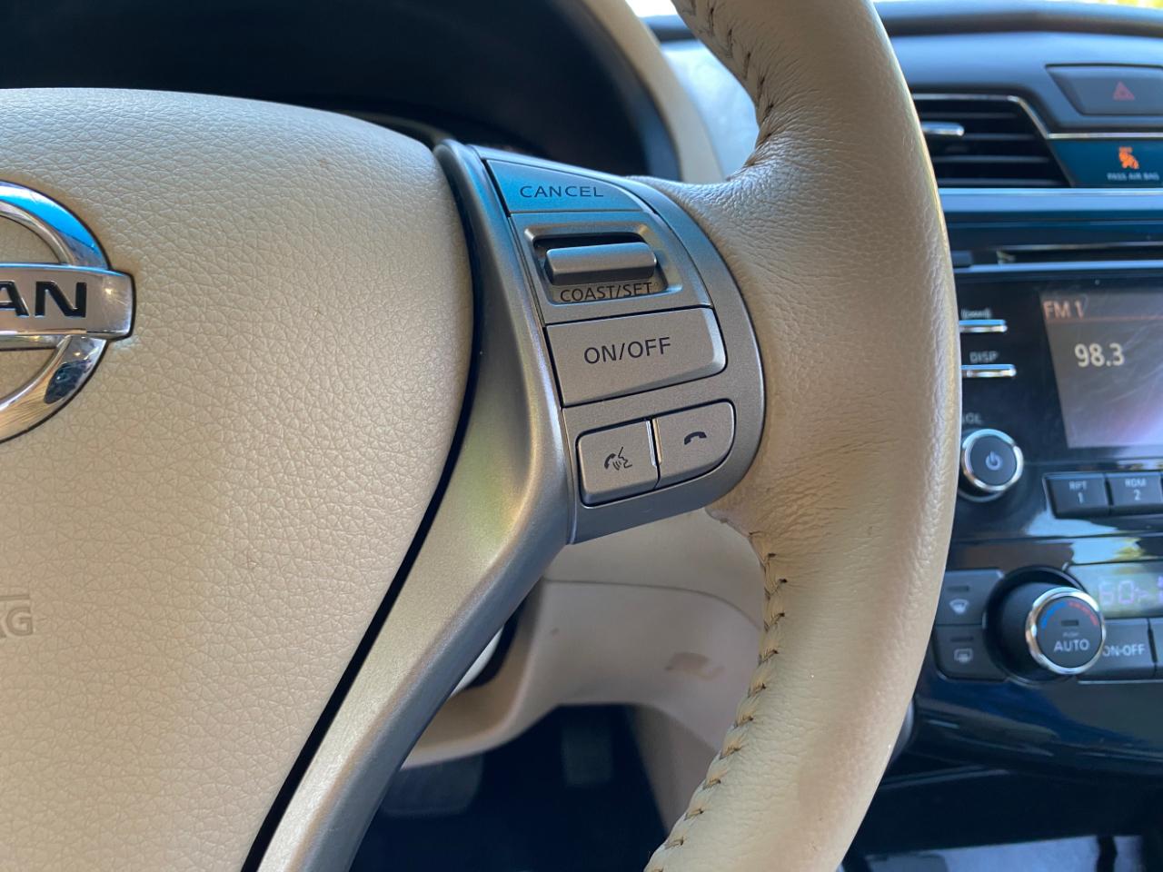 Nissan Altima 4dr Sdn I4 2.5 SV 2015