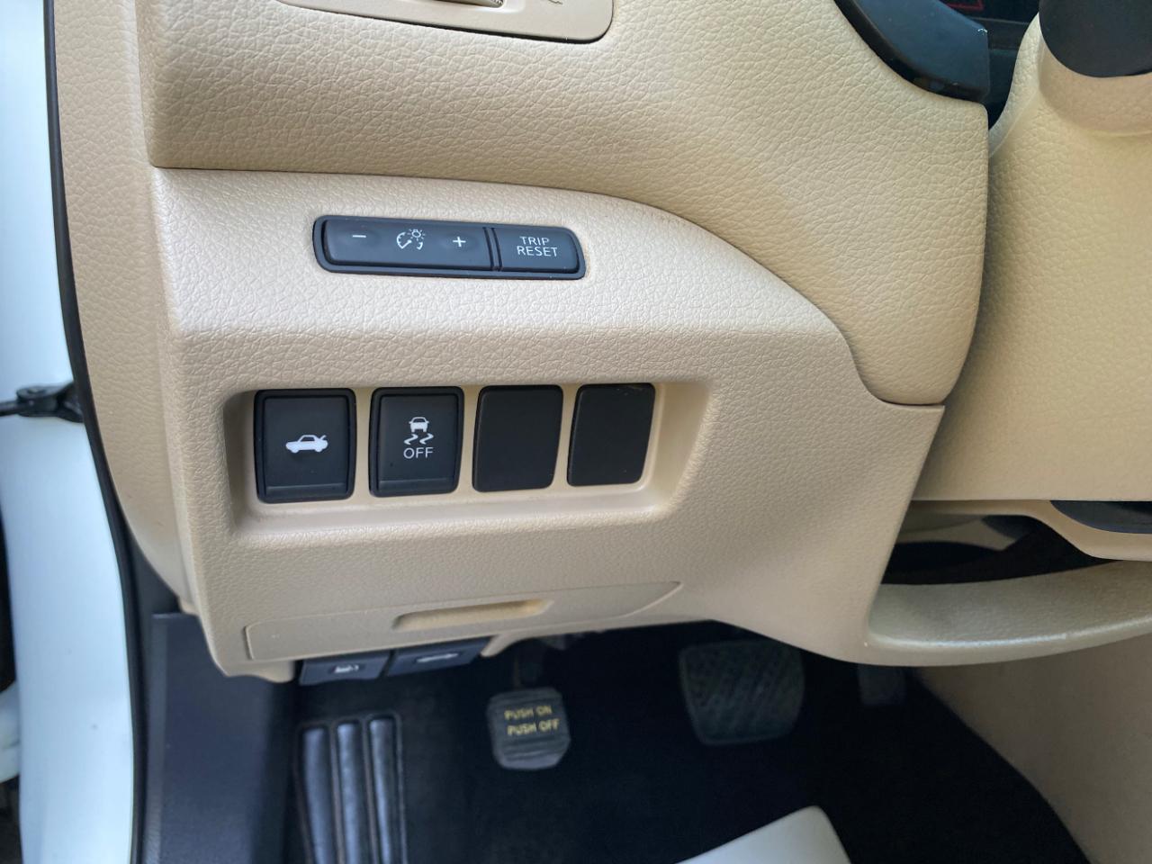 Nissan Altima 4dr Sdn I4 2.5 SV 2015