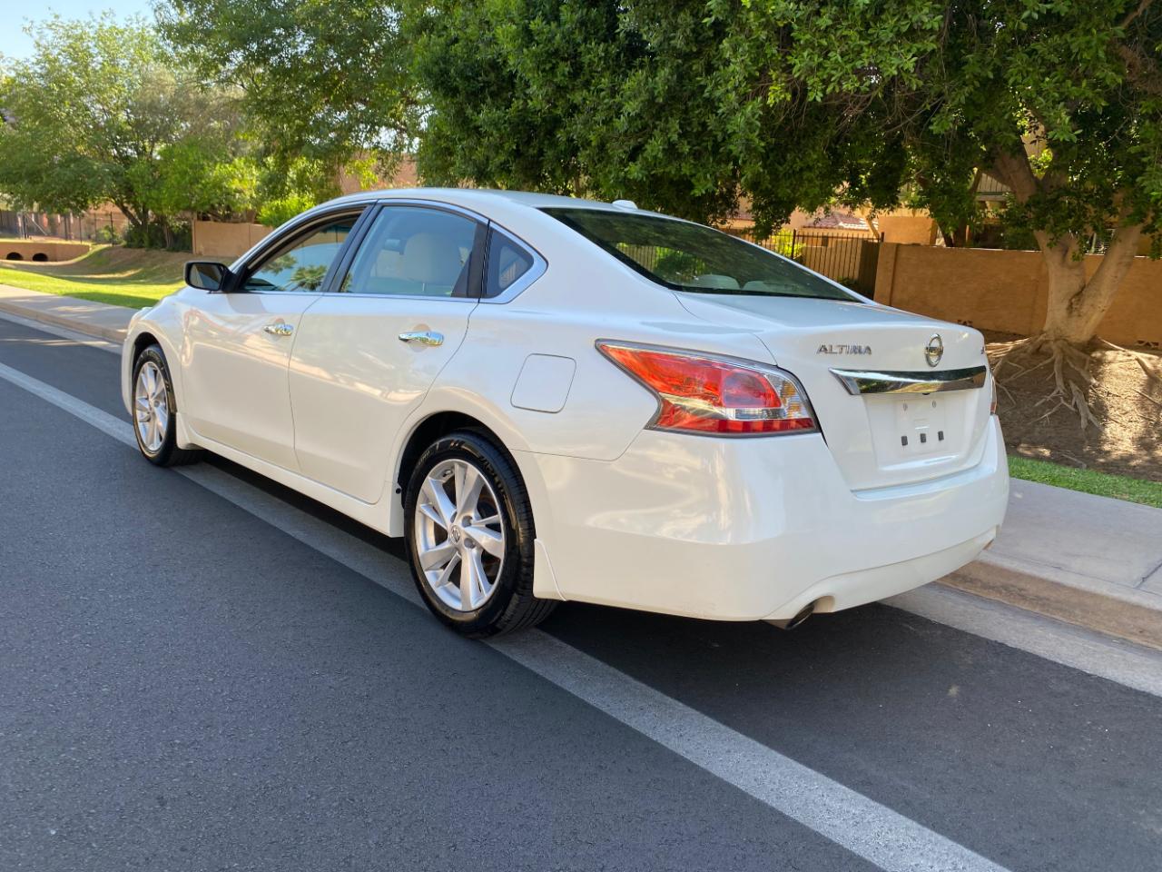 Nissan Altima 4dr Sdn I4 2.5 SV 2015