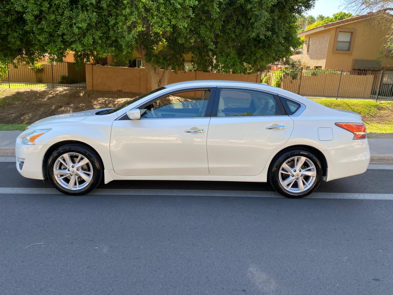 Nissan Altima 4dr Sdn I4 2.5 SV 2015