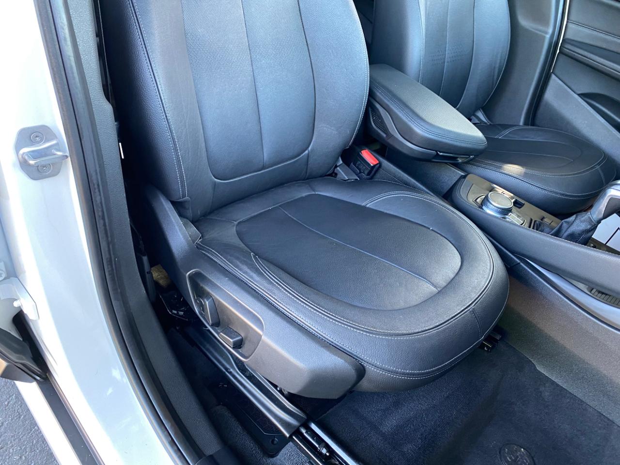 BMW X1 sDrive28i Sports Activity Vehicle 2017