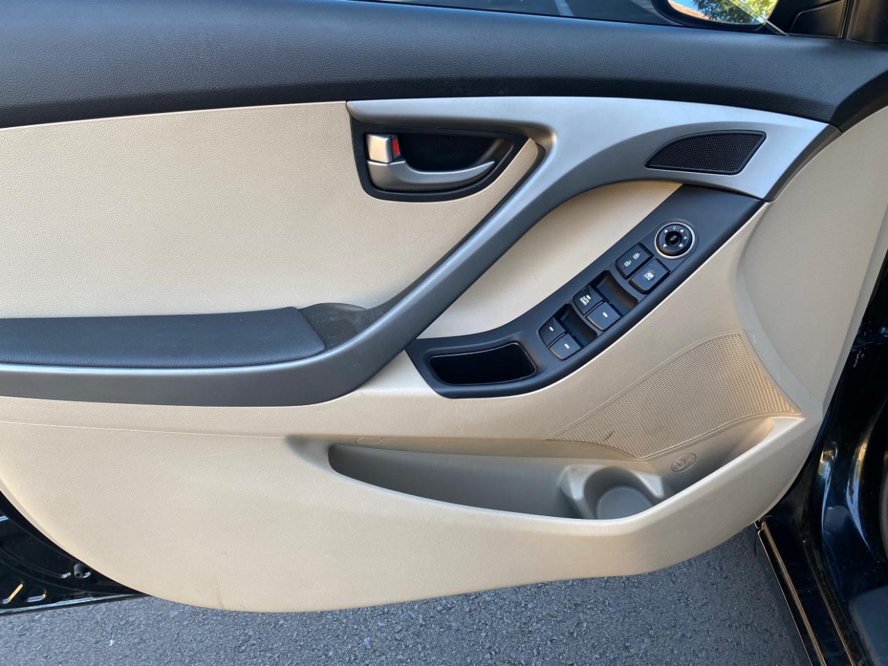 Hyundai Elantra 4dr Sdn Auto SE (Ulsan Plant) 2016