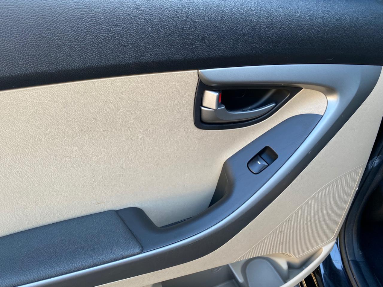 Hyundai Elantra 4dr Sdn Auto SE (Ulsan Plant) 2016