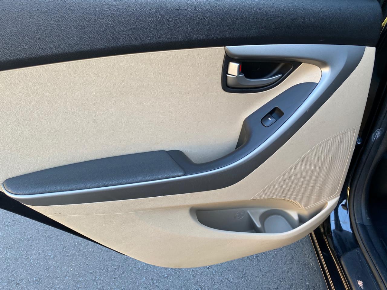 Hyundai Elantra 4dr Sdn Auto SE (Ulsan Plant) 2016