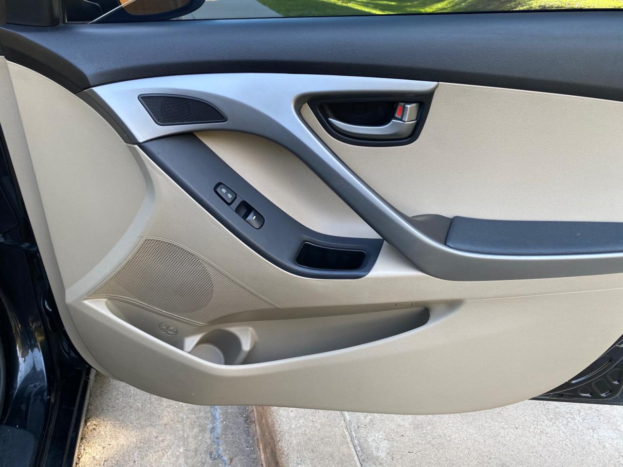 Hyundai Elantra 4dr Sdn Auto SE (Ulsan Plant) 2016
