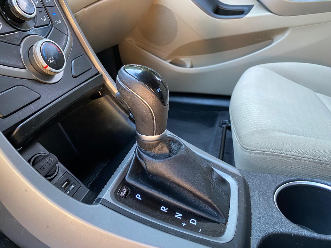Hyundai Elantra 4dr Sdn Auto SE (Ulsan Plant) 2016