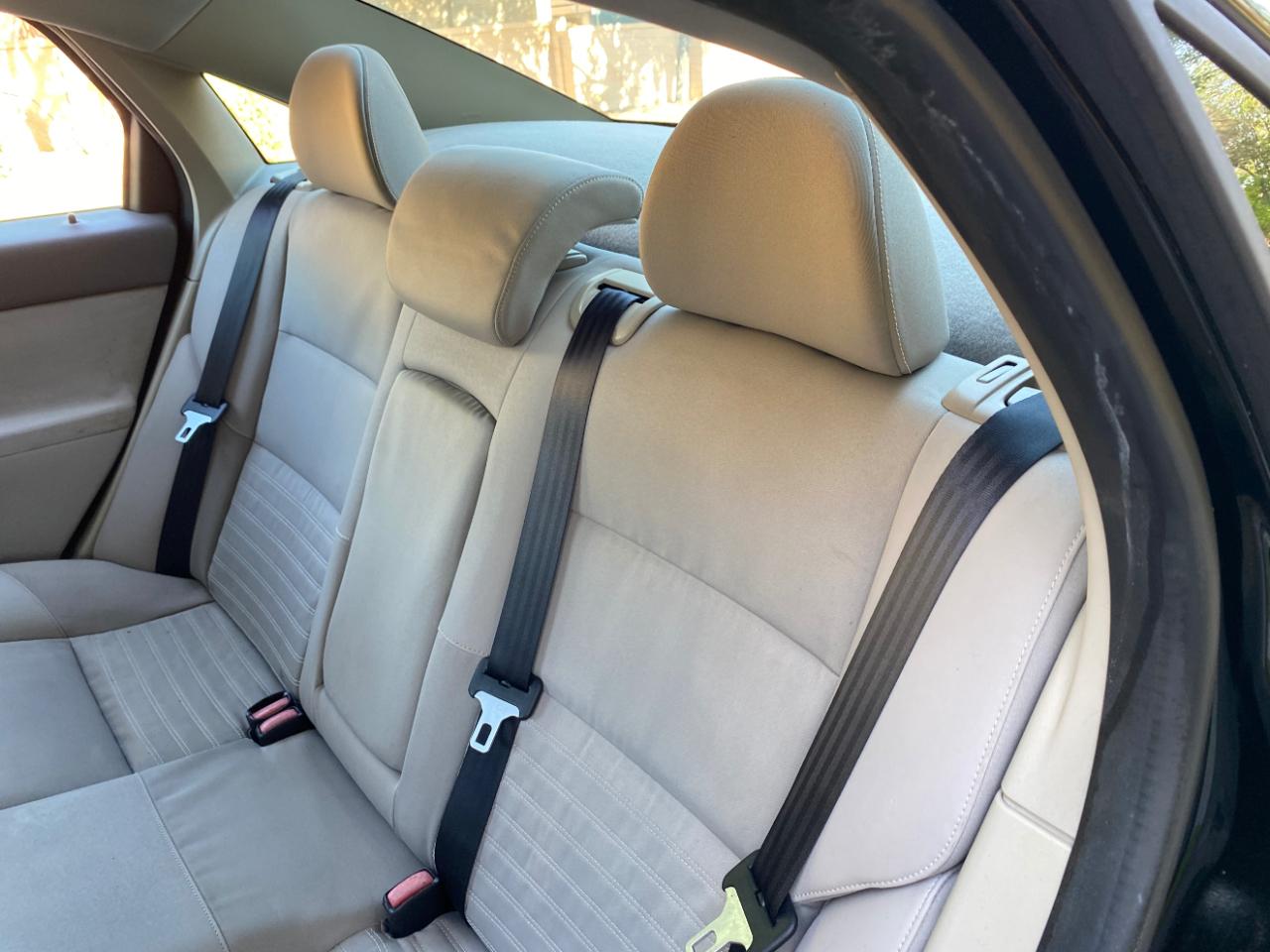 Volvo S40 4dr Sdn 2.4L FWD 2009