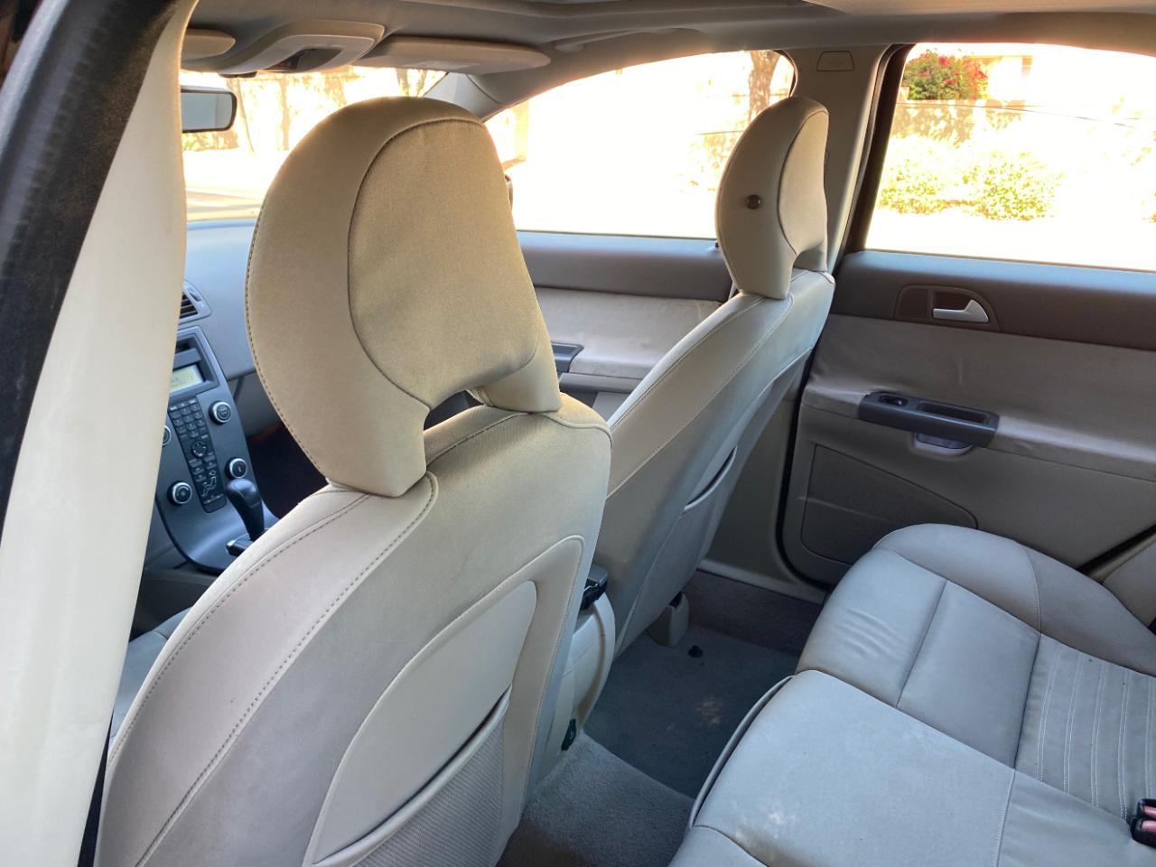 Volvo S40 4dr Sdn 2.4L FWD 2009