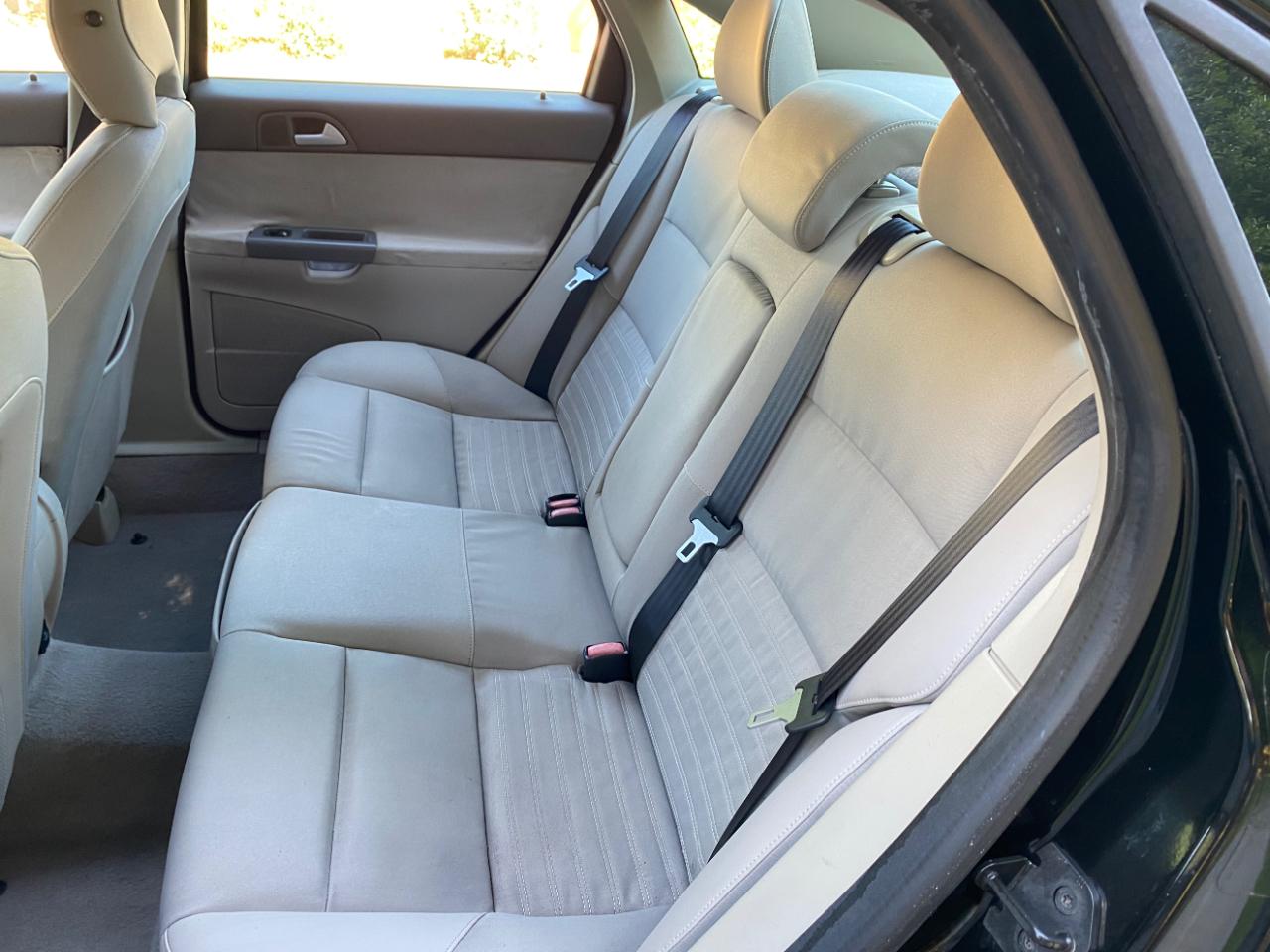 Volvo S40 4dr Sdn 2.4L FWD 2009