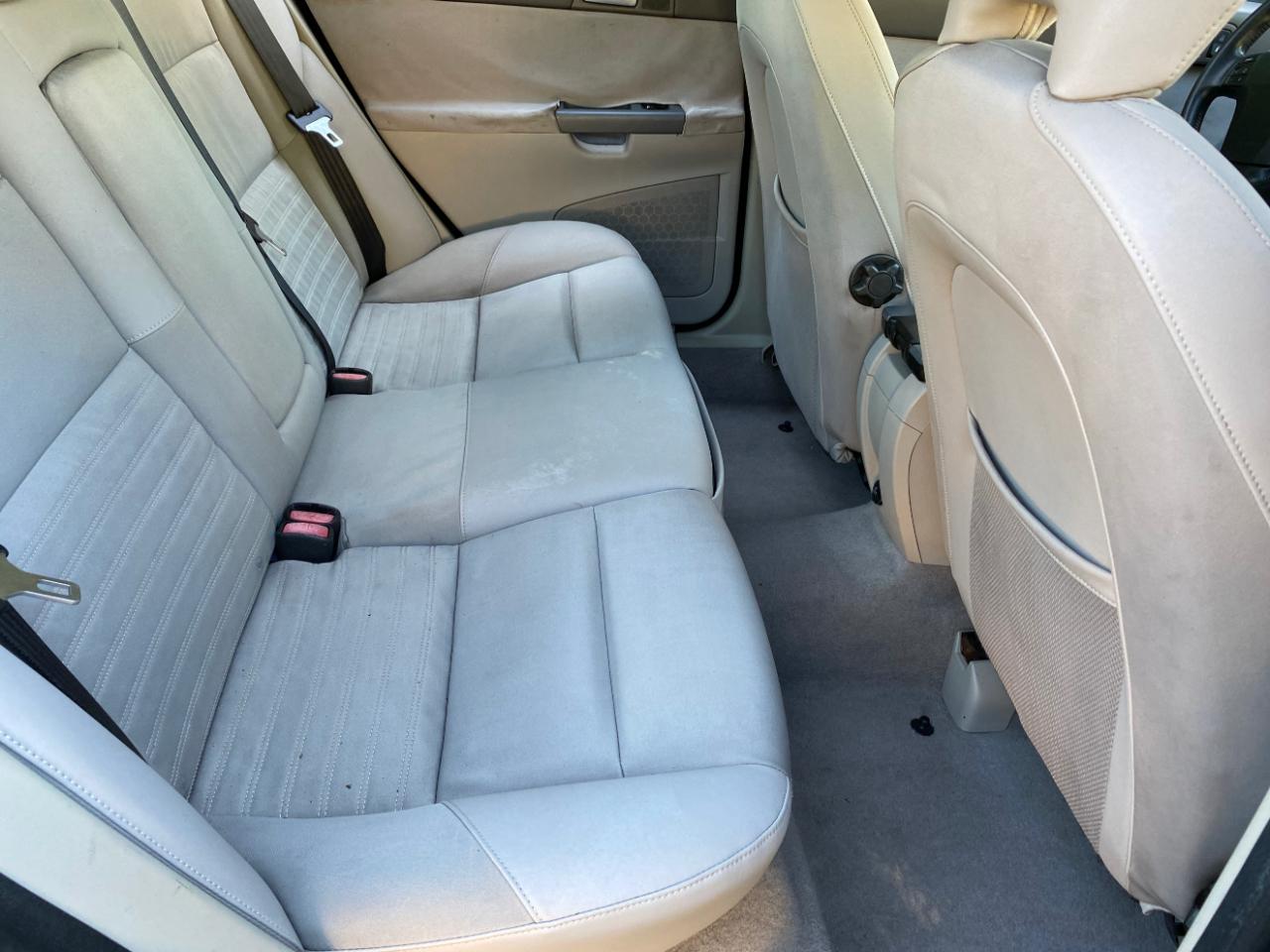 Volvo S40 4dr Sdn 2.4L FWD 2009