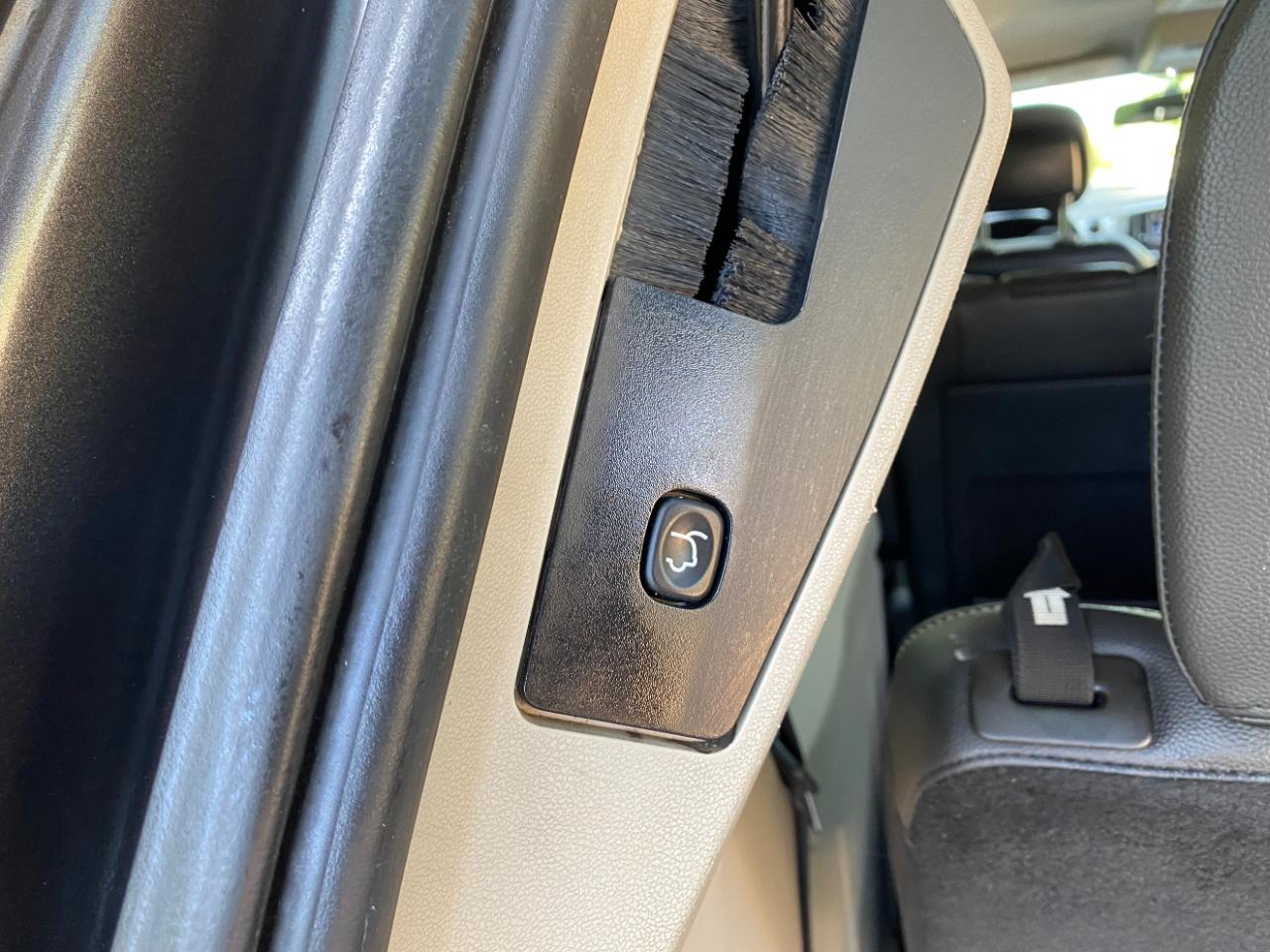 Chrysler Town & Country 4dr Wgn Touring 2016