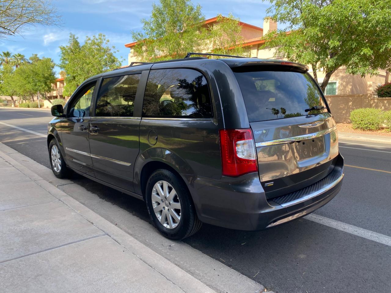 Chrysler Town & Country 4dr Wgn Touring 2016