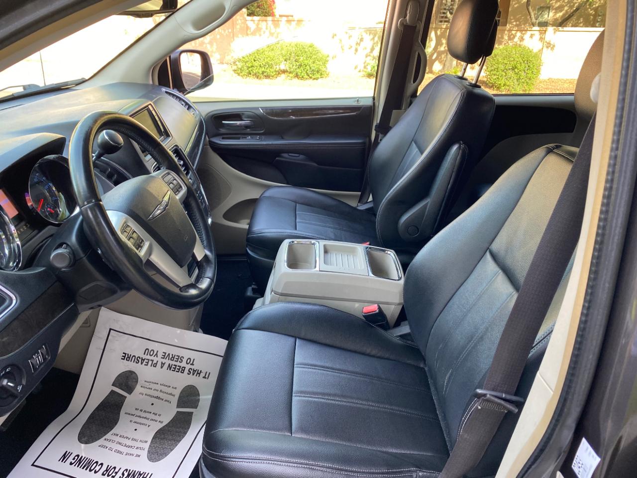 Chrysler Town & Country 4dr Wgn Touring 2016