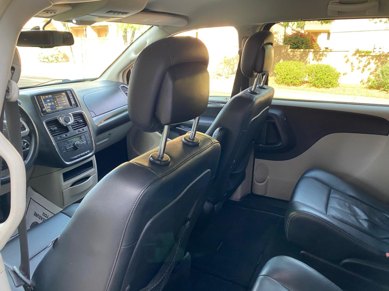 Chrysler Town & Country 4dr Wgn Touring 2016