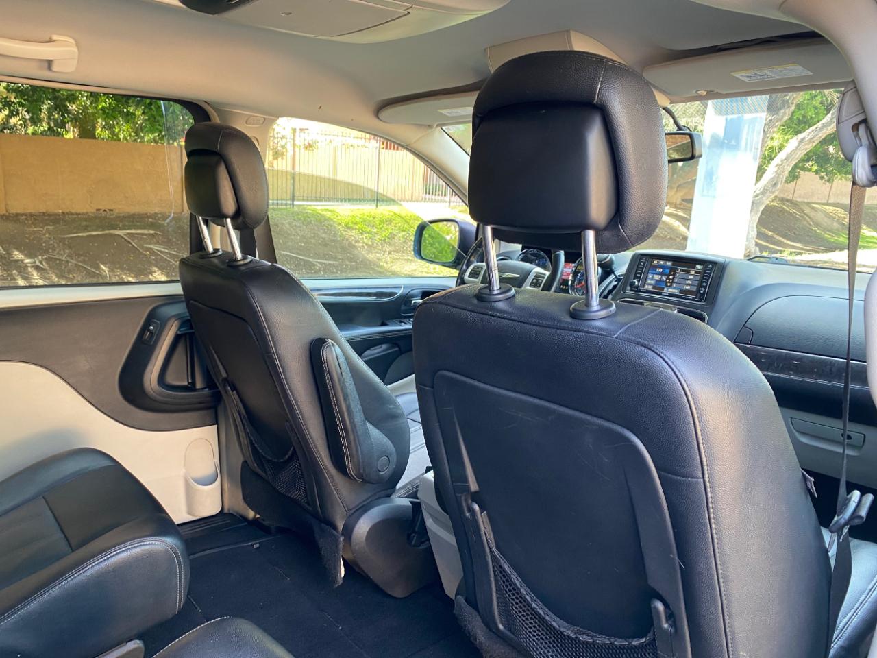 Chrysler Town & Country 4dr Wgn Touring 2016