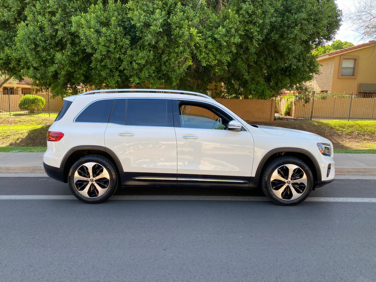 Mercedes-Benz GLB GLB 250 4MATIC SUV 2025