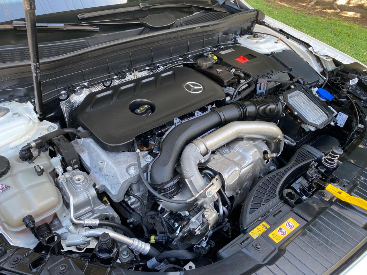 Mercedes-Benz GLB GLB 250 4MATIC SUV 2025