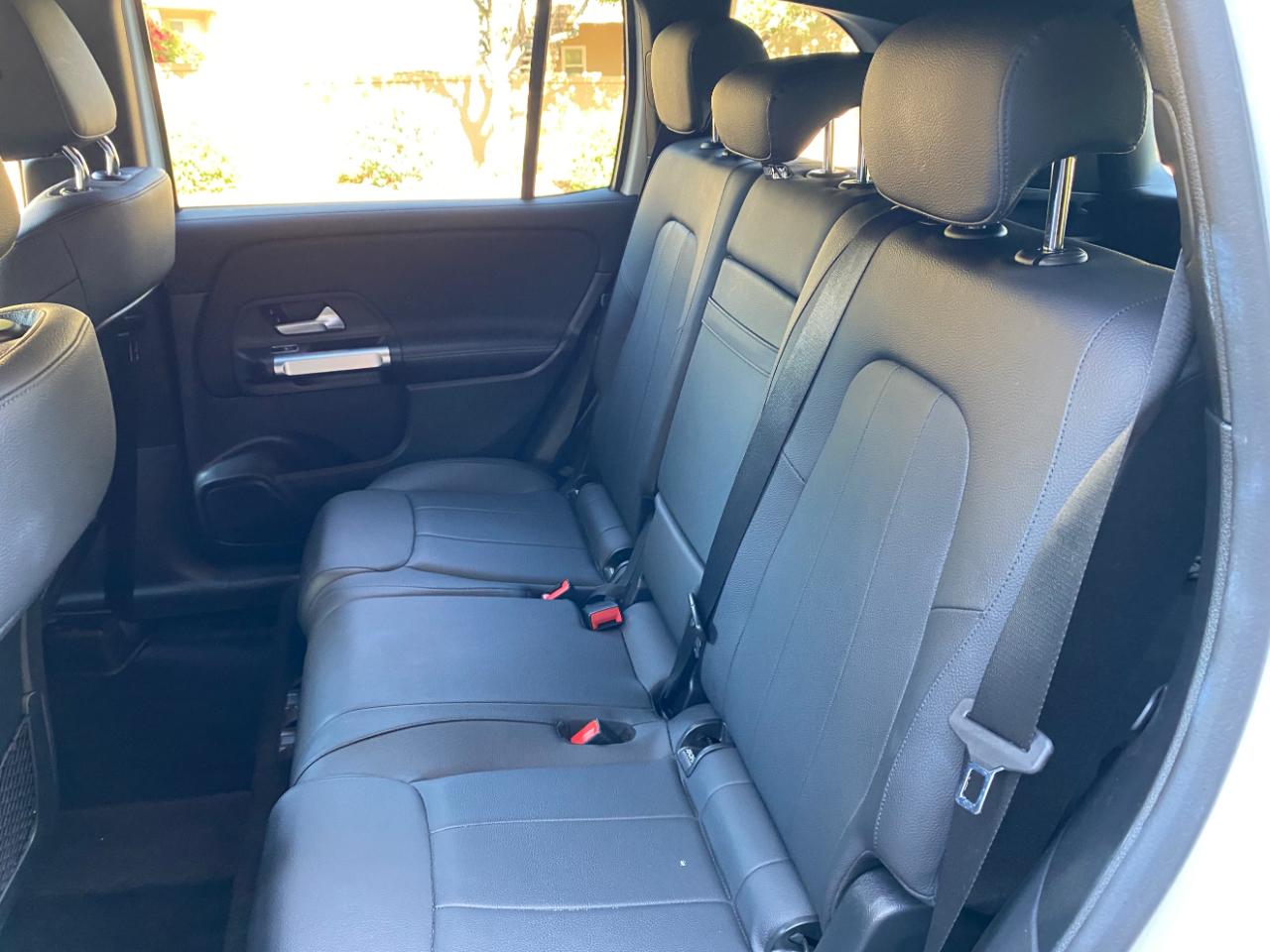 Mercedes-Benz GLB GLB 250 4MATIC SUV 2025