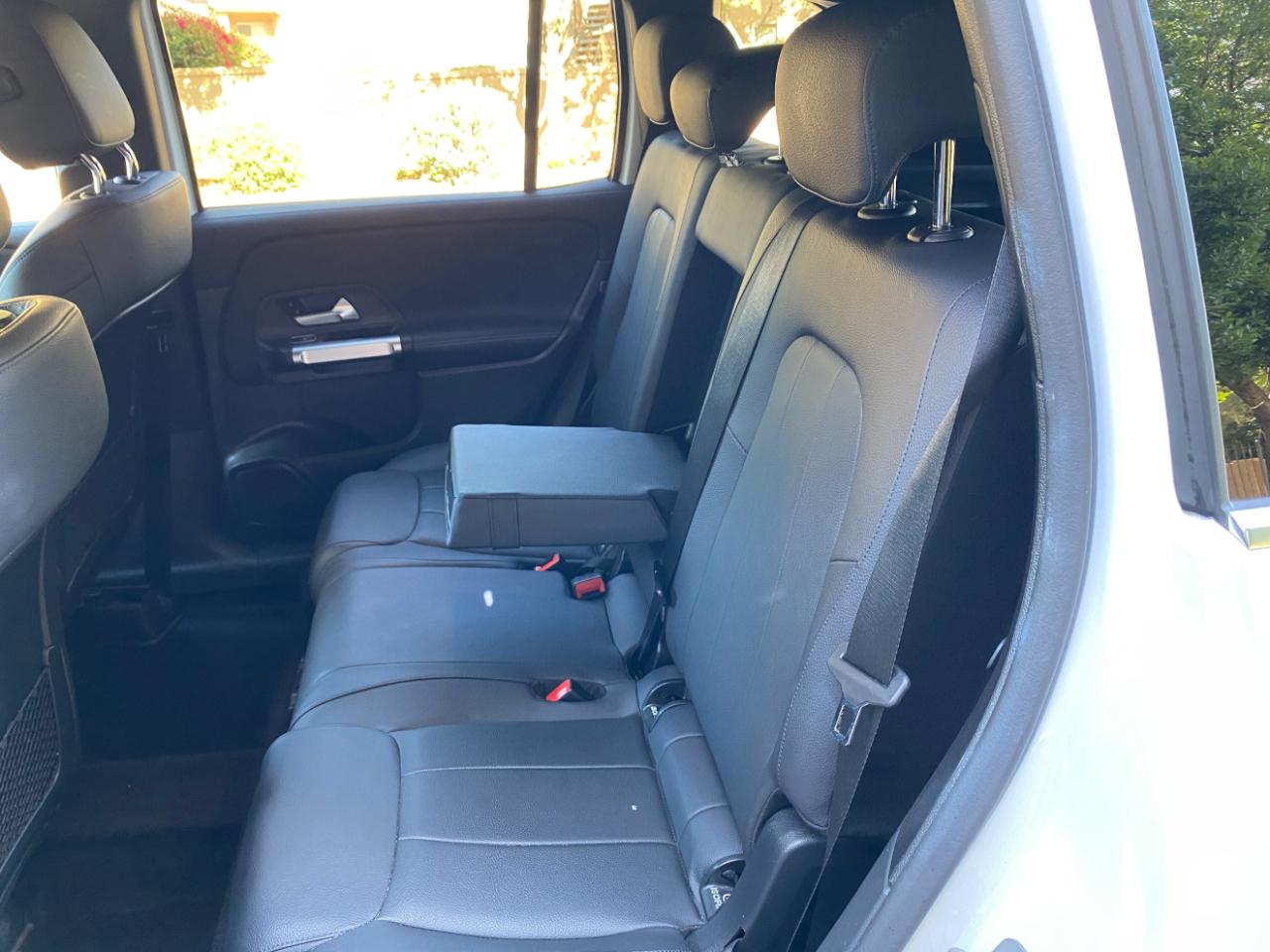 Mercedes-Benz GLB GLB 250 4MATIC SUV 2025