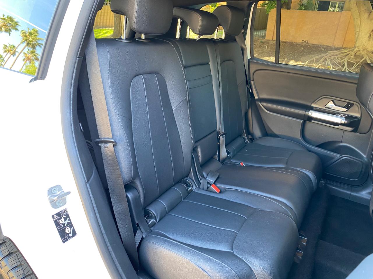 Mercedes-Benz GLB GLB 250 4MATIC SUV 2025