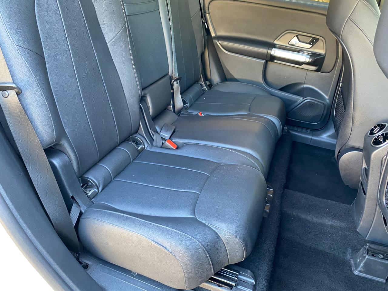 Mercedes-Benz GLB GLB 250 4MATIC SUV 2025