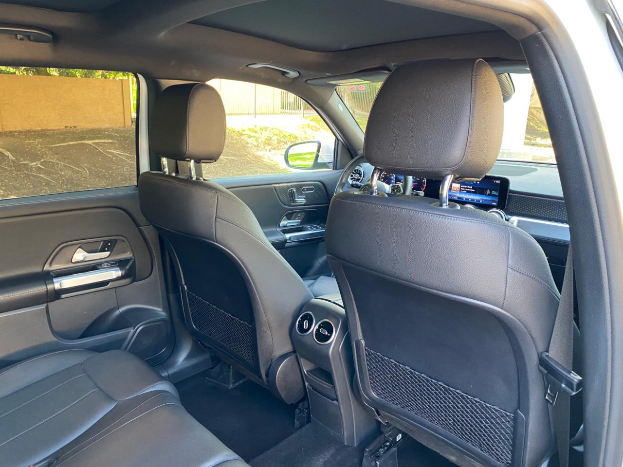 Mercedes-Benz GLB GLB 250 4MATIC SUV 2025