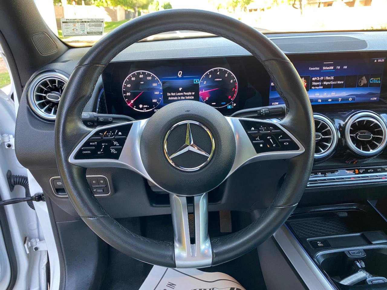 Mercedes-Benz GLB GLB 250 4MATIC SUV 2025