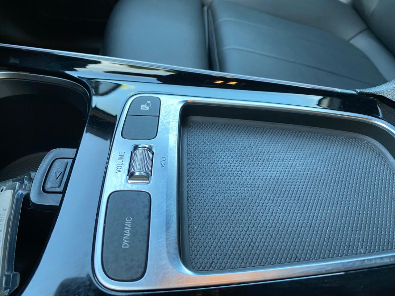 Mercedes-Benz GLB GLB 250 4MATIC SUV 2025