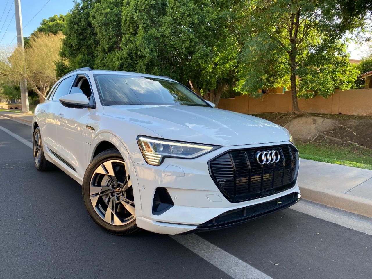 Audi E-Tron Premium quattro 2021