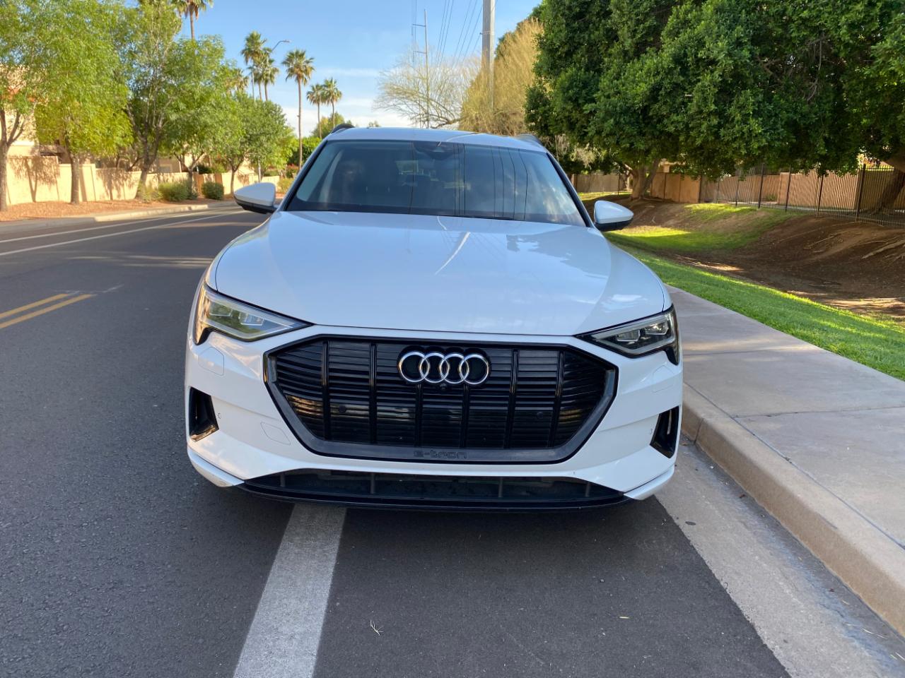 Audi E-Tron Premium quattro 2021