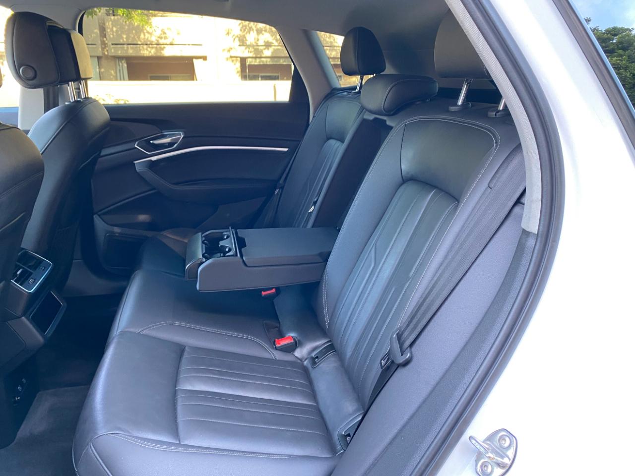 Audi E-Tron Premium quattro 2021