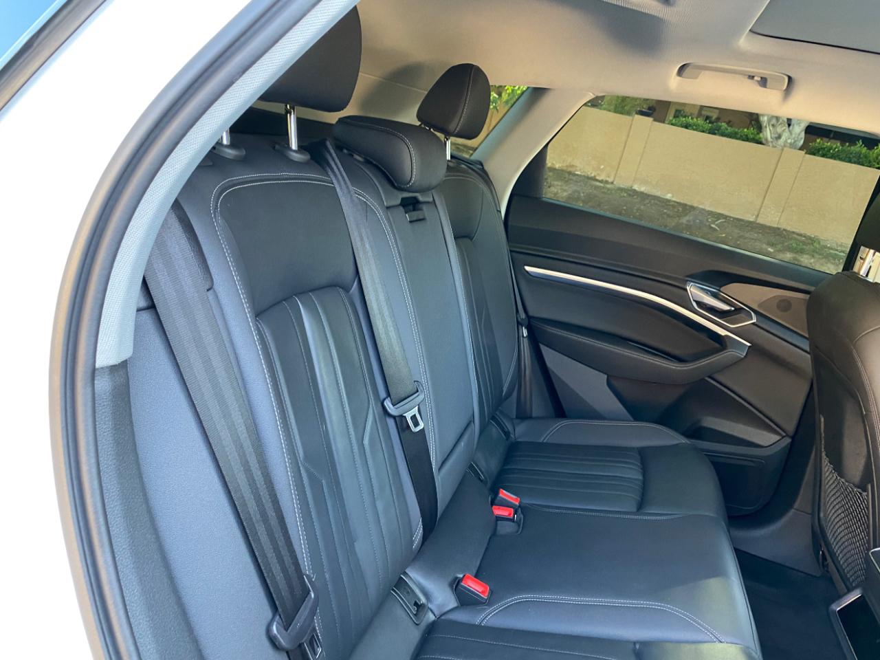 Audi E-Tron Premium quattro 2021