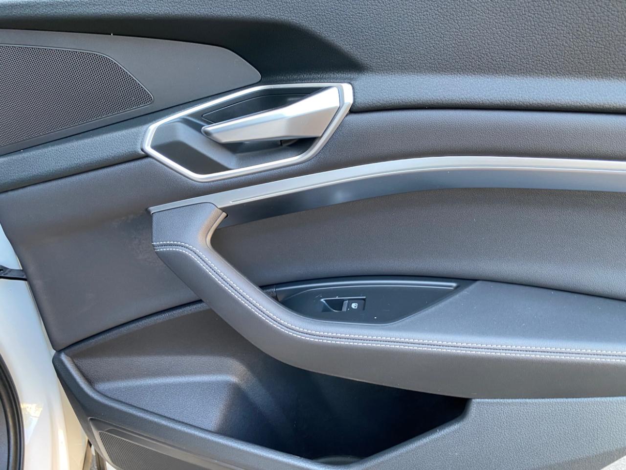 Audi E-Tron Premium quattro 2021