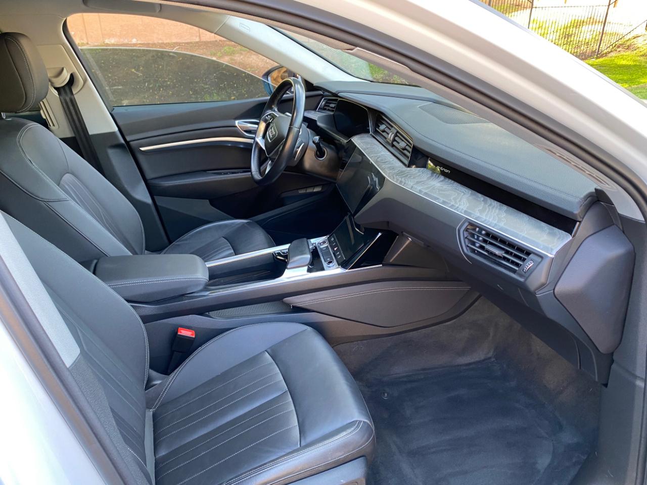 Audi E-Tron Premium quattro 2021