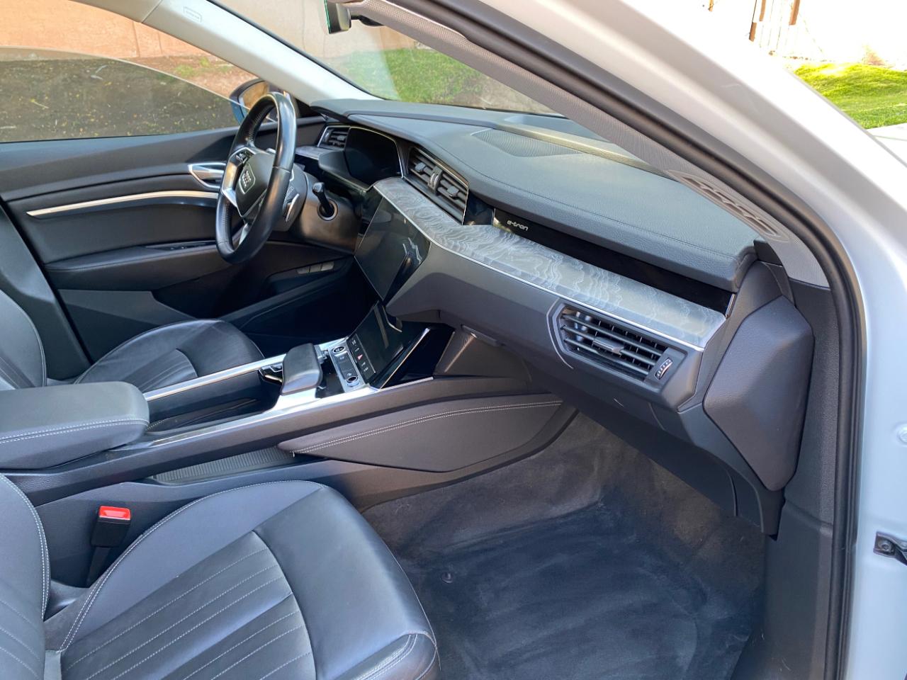 Audi E-Tron Premium quattro 2021