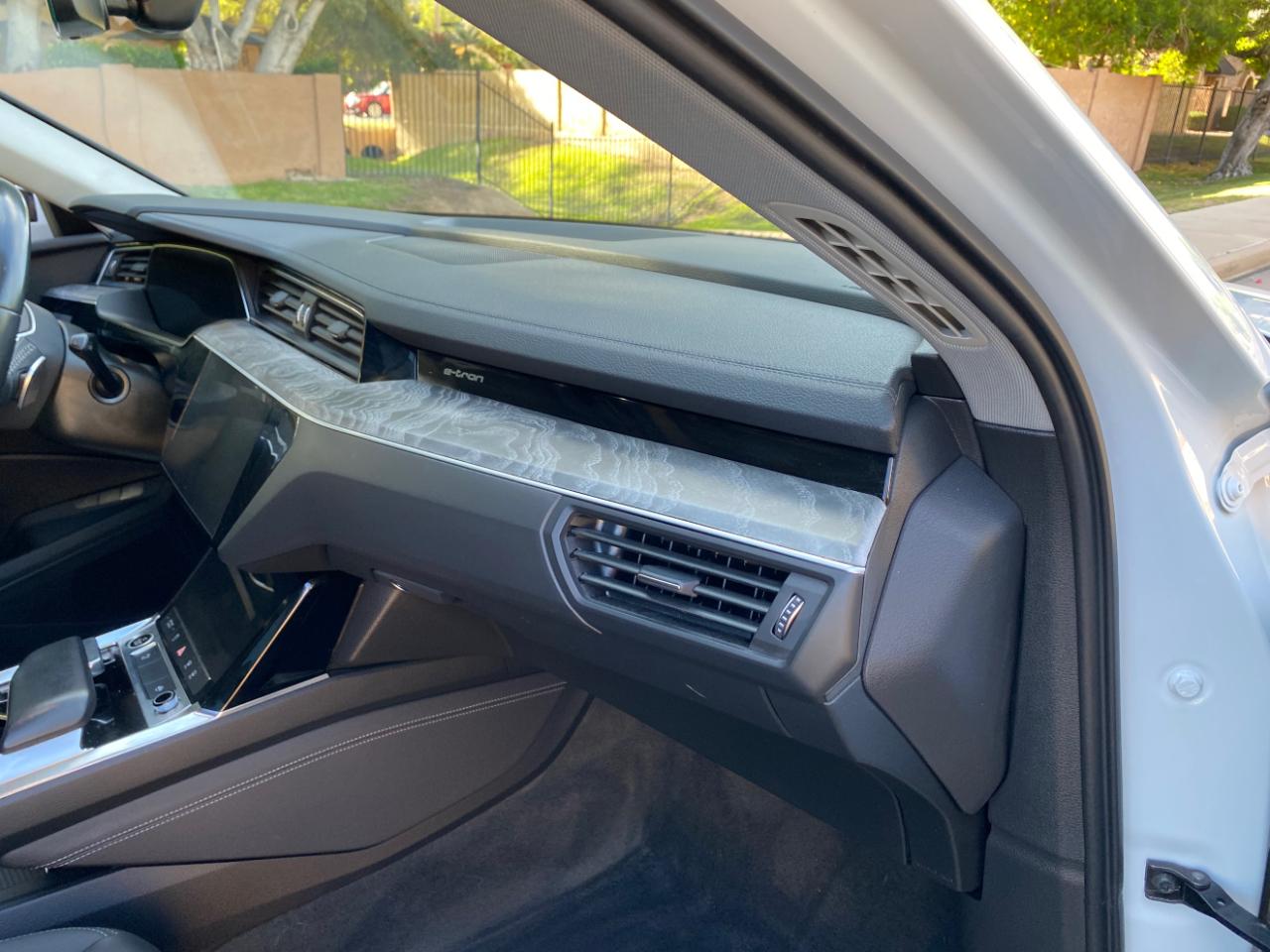 Audi E-Tron Premium quattro 2021