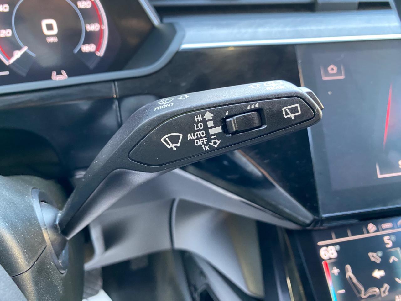 Audi E-Tron Premium quattro 2021