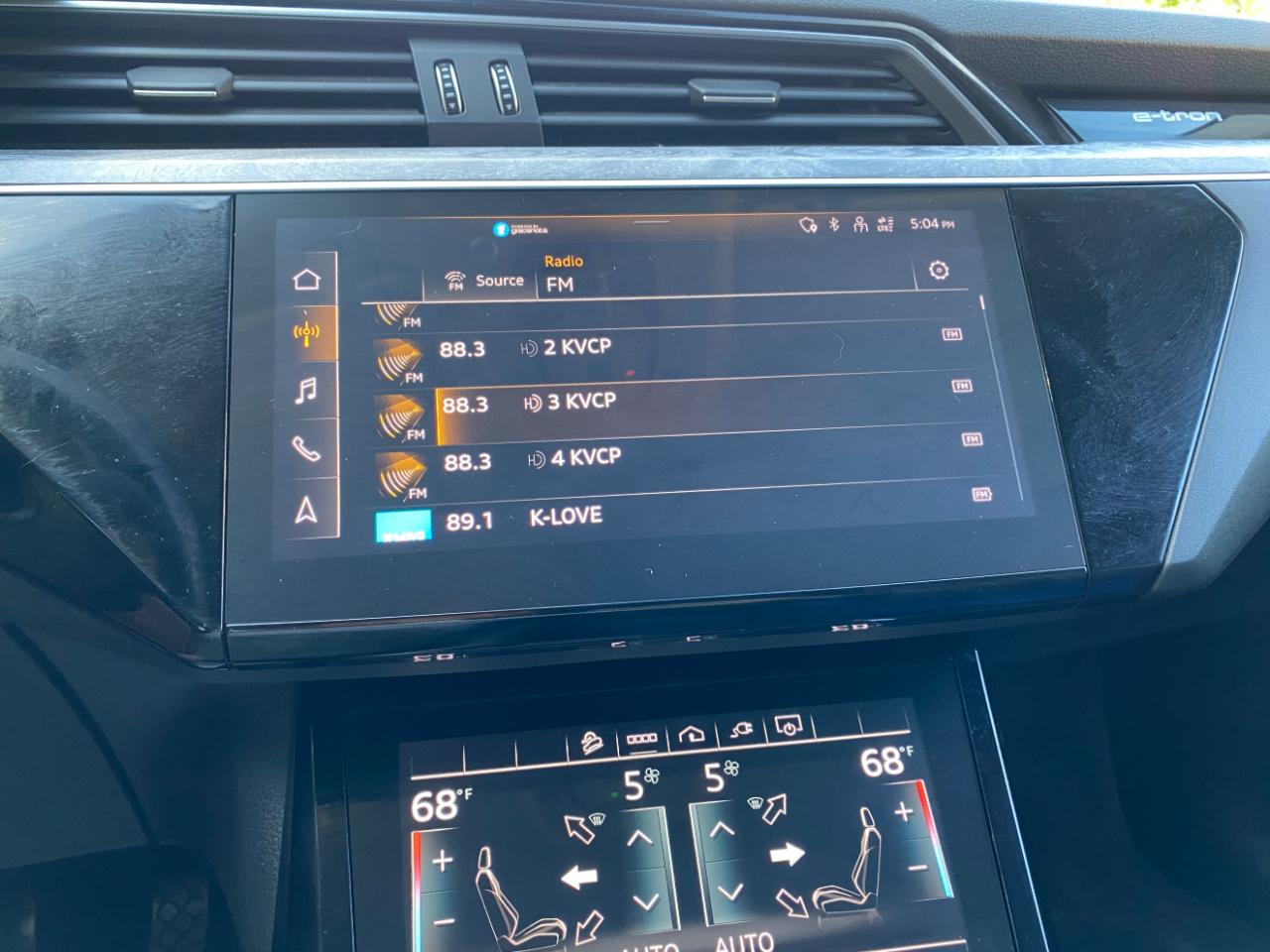 Audi E-Tron Premium quattro 2021