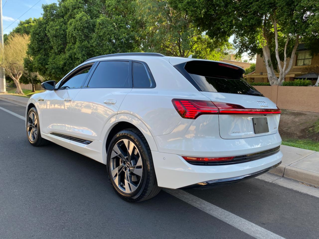 Audi E-Tron Premium quattro 2021