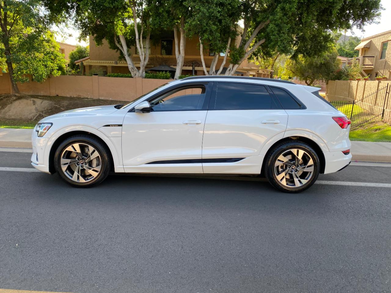 Audi E-Tron Premium quattro 2021