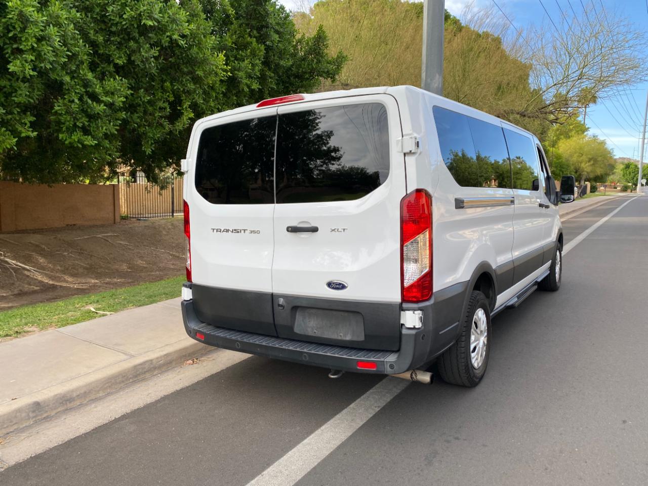 Ford Transit Passenger Wagon T-350 148" Low Roof XLT RWD 2022